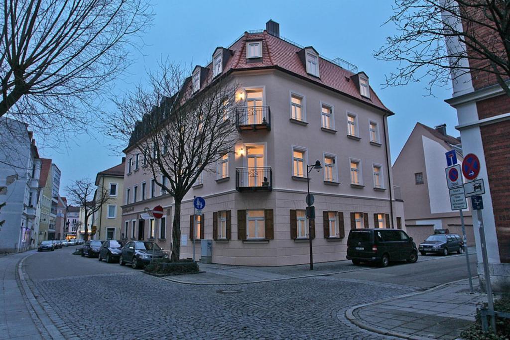 Bayerischer Hof Ingolstadt Dış mekan fotoğraf