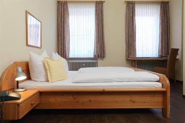 Bayerischer Hof Ingolstadt Dış mekan fotoğraf
